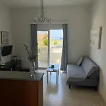 Apartament Themis *