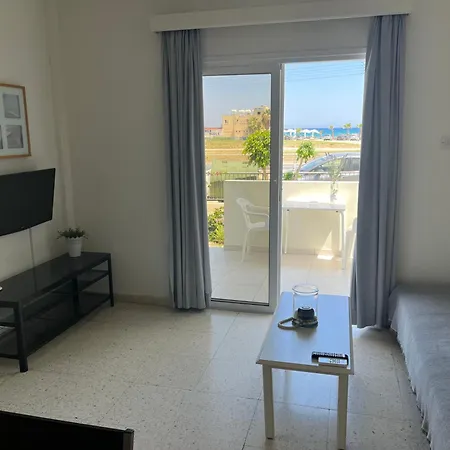 Apartment Themis Larnaca