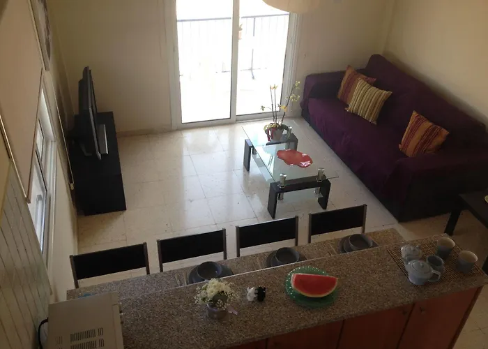 Themis * Ларнака